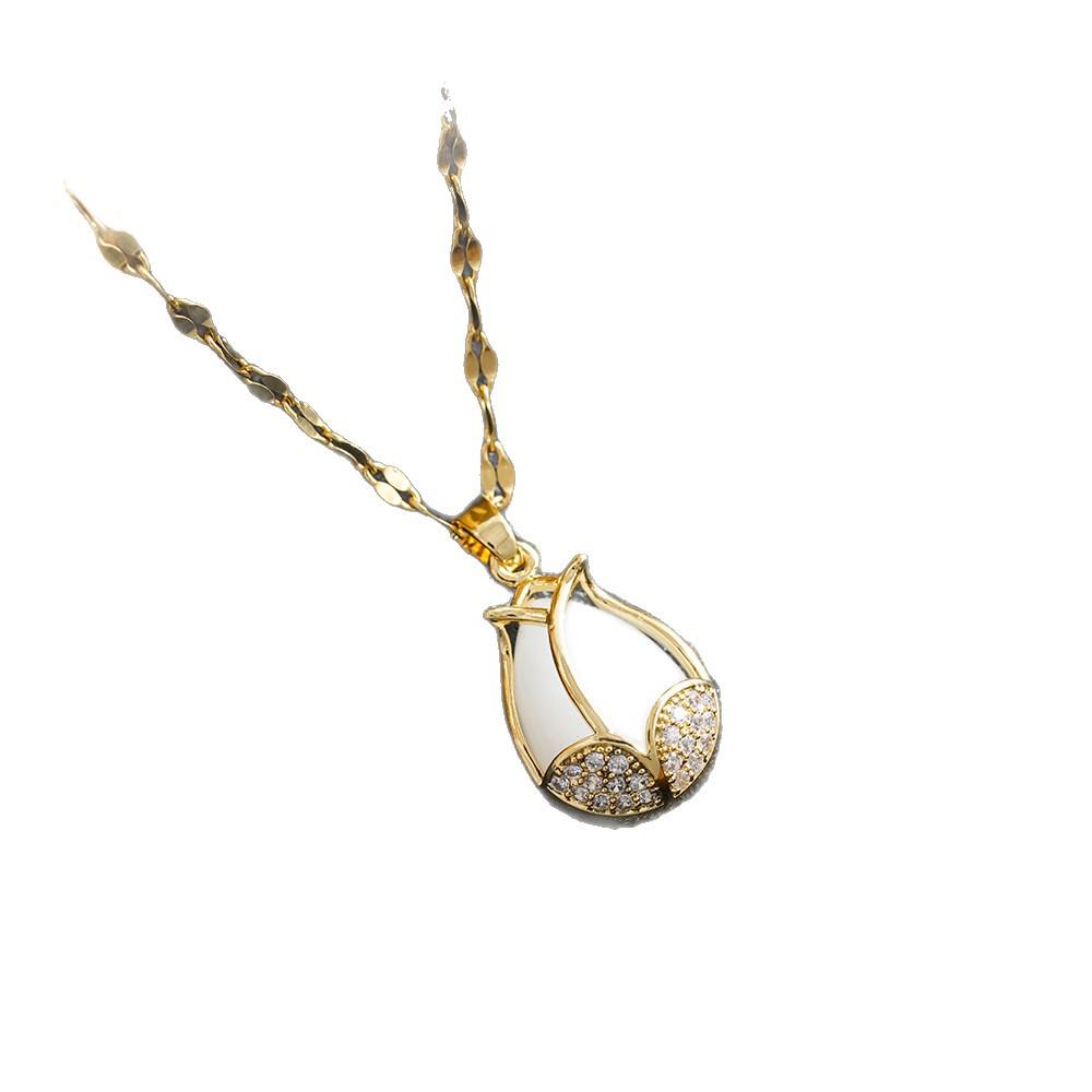 Elegant 2026 Mori Style Flower Pendant Necklace with White Agate