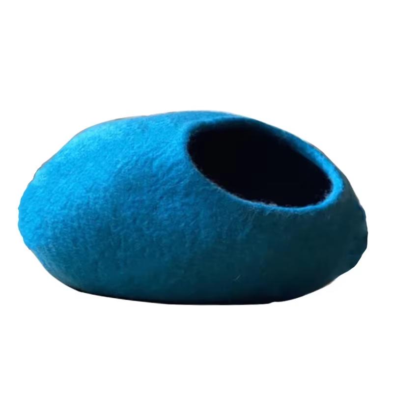 

Нове ліжко для домашніх котів Ручна робота Валяна вовна Пране Водонепроникні меблі для домашніх тварин Преміальна вовняна повсть Кошеняча печера Вицвіла Маленький будиночок для домашніх тварин 46.5x49x5cm