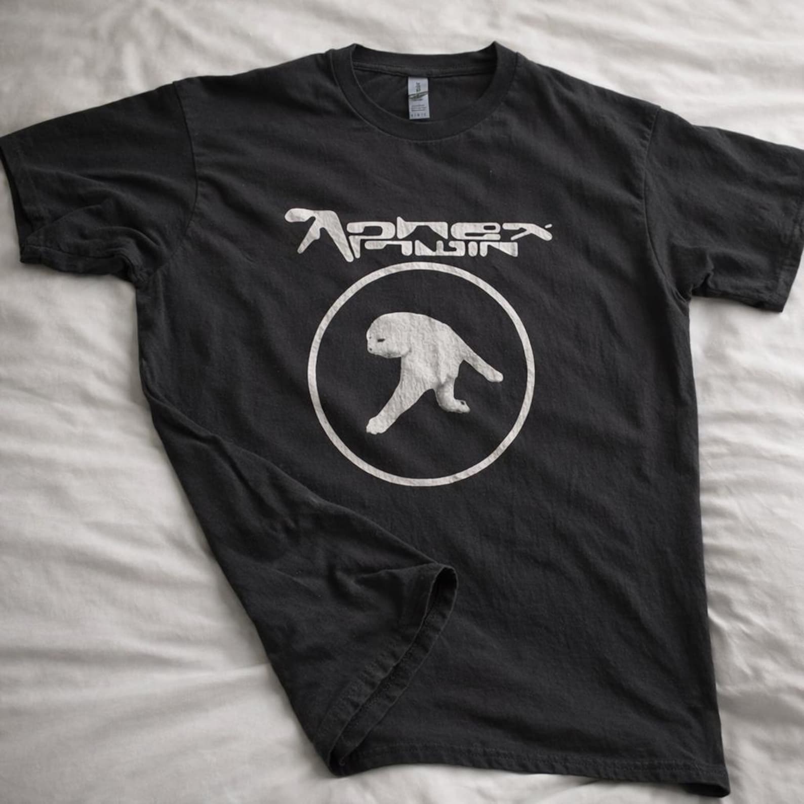 Abstract Electronic Symbol Shirt Gildan 2XL