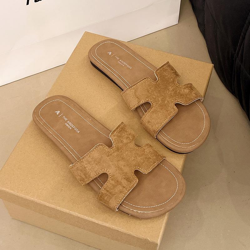 

Flat skirt one-word women wear new 2025 beach shoes cool slippers spring and summer with soft soles 40 хаки