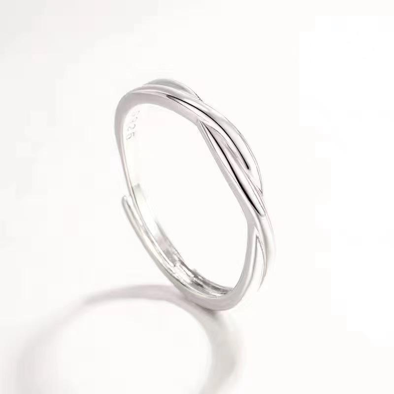 Intertwined Love Couple Rings: Openable Ring Set, Japanese-Korean Inspired, Perfect Simple Valentine s Day Gift.