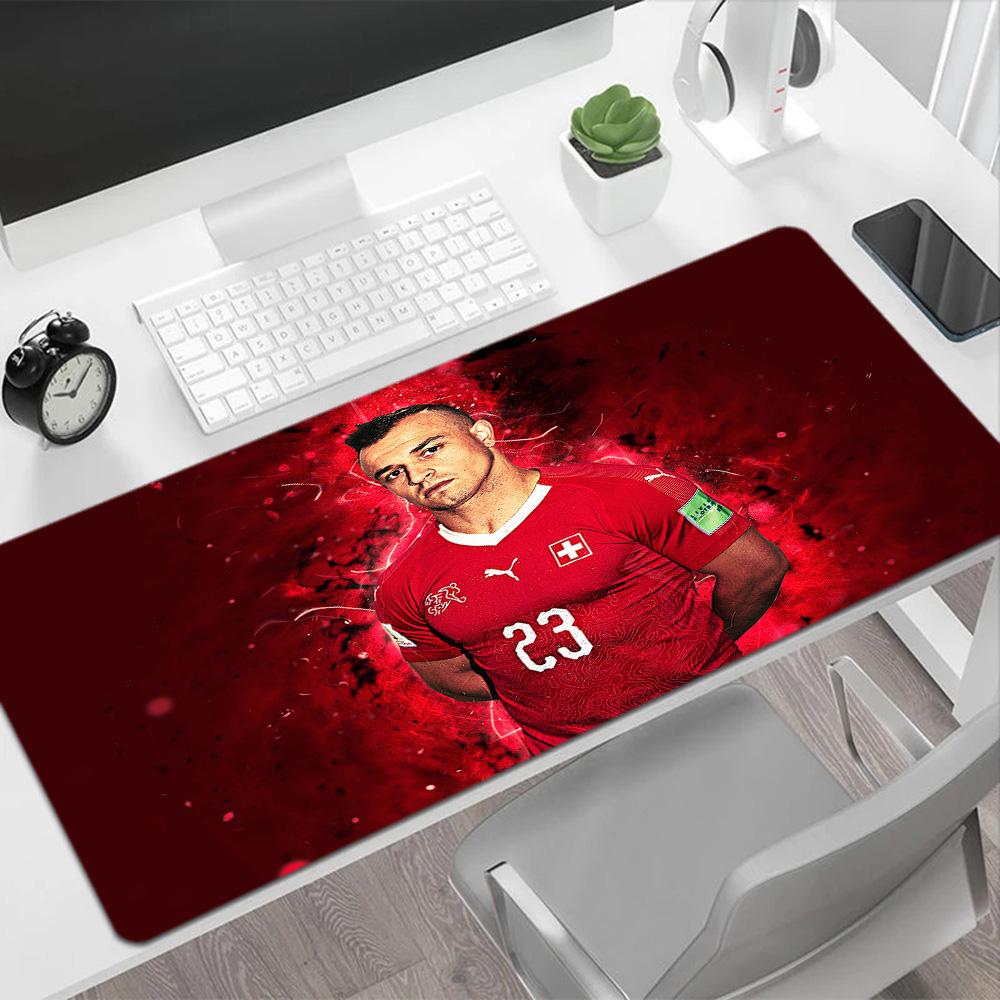 Dynamic Soccer Player Action Large Mouse Pad Office Mouse Mats HD Print Desk Pad Non-Slip Rubber Base Perfect for Office Desktop Supplies School Home