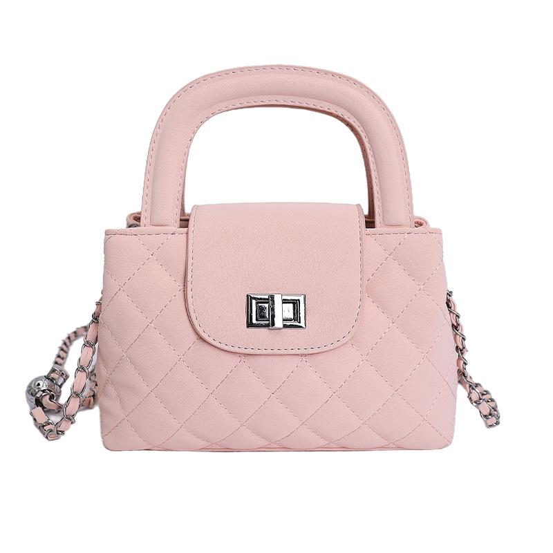 2026 Spring/Summer Women's Cute Bear Handbag - Diamond Lattice Chain, Shoulder & Crossbody Bag