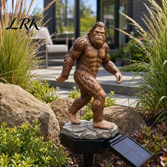 Decoración Temática de Naturaleza Salvaje Luz Solar de Jardín Sasquatch, Luz Estatua con Estaca, Adorno Exterior Impermeable para Camino de Jardín, Patio, Césped, Porche