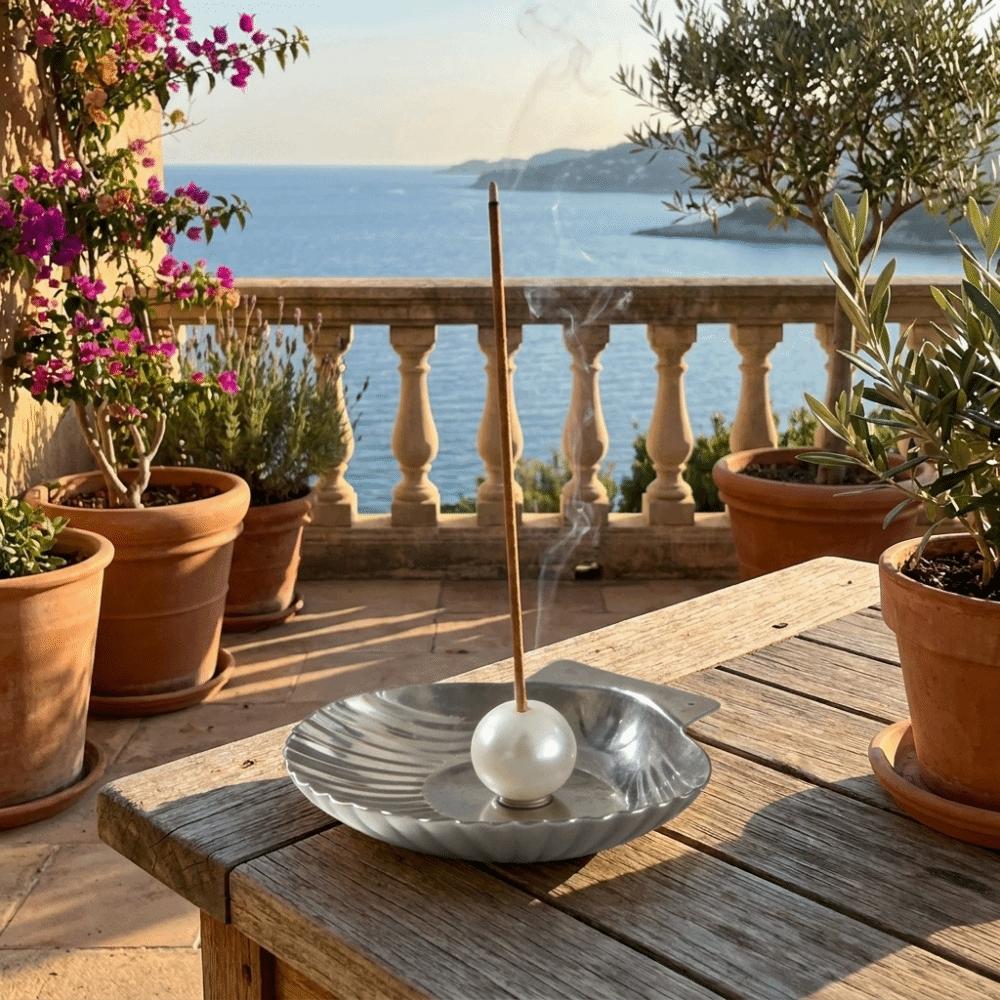 Minimalist Seashell-Shaped Incense Holder Stainless Steel Metal Pearl Incense Rack Home Decor