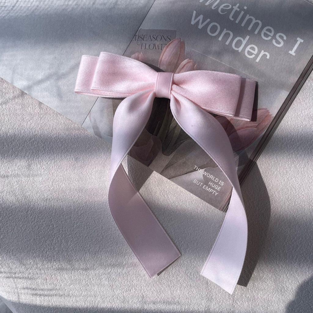 Sweet Pink Ballet Bow Brooch: Three-Dimensional, Age-Reducing Accessory for Girls