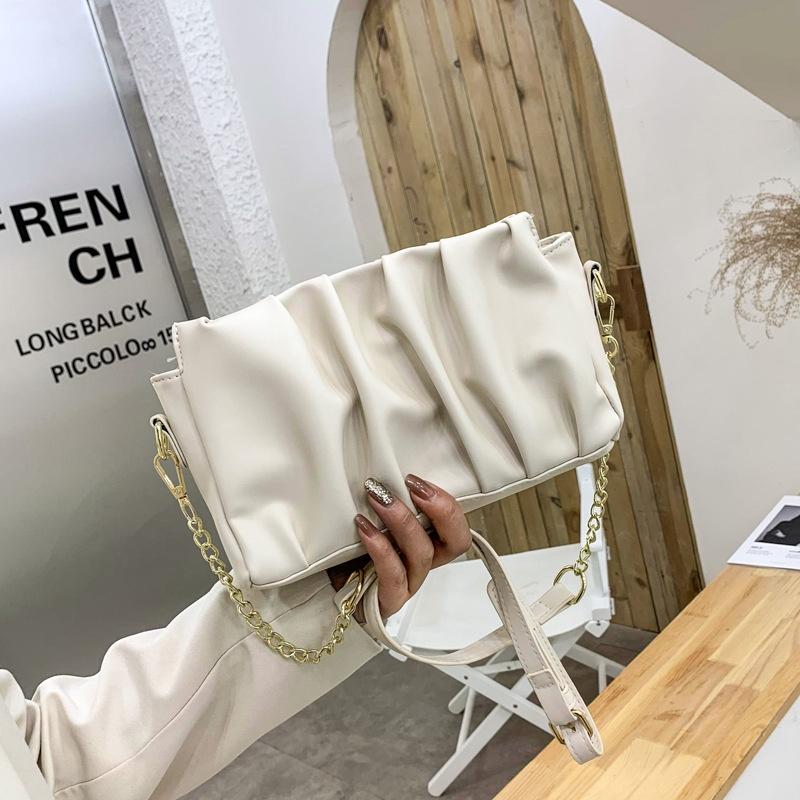 IELGY korean style elegant messenger bag women fashion chain