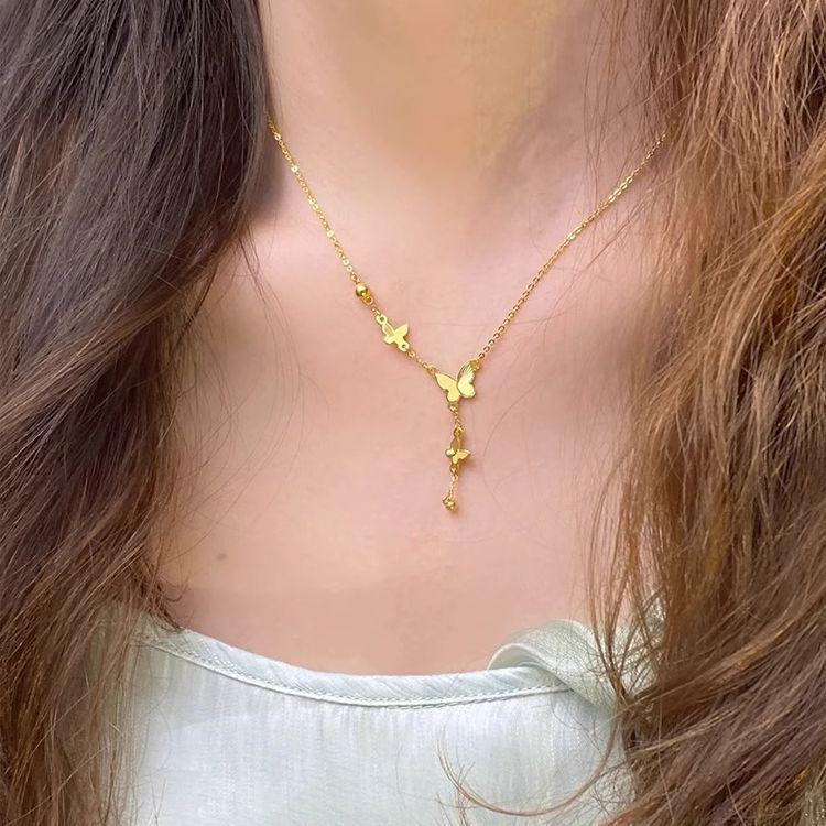 Exquisite Gold Butterfly Necklace with Flash Laser Design - Long-Lasting and Non-Fading, Perfect Gift for Girlfriend.