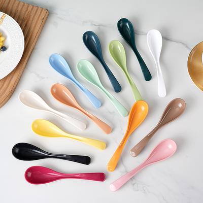 Cuchara de Sopa de Material PP, Cuchara de Sopa de Mango Largo tipo Porcelana, Cuchara para Ramen para Hogar y Restaurante, Cuchara de Plástico