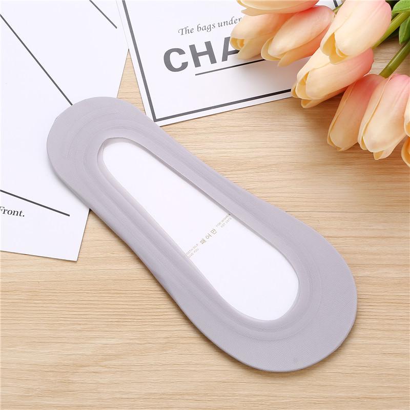 Women's Seamless Ice Silk Non-Slip Ultra-Thin Low-Cut Invisible Summer Socks