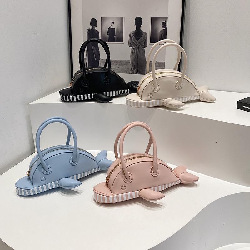 Personalized and creative small bag 2025 new Japanese cartoon girl cute dolphin shape shoulder portable messenger bag