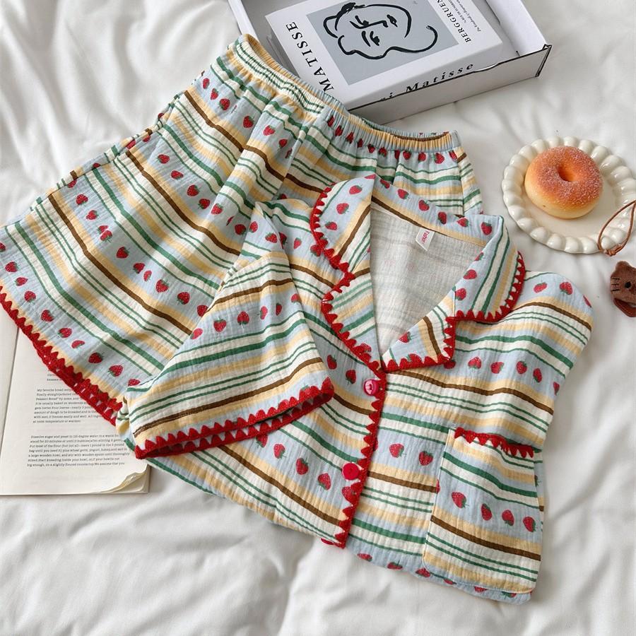 

Internet celebrity new striped love ins wind pajamas women s summer short-sleeved shorts ins wind suit girl loungewear S