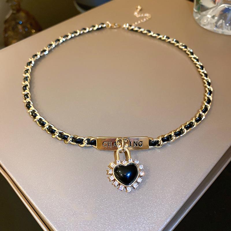 Leather Black Chain Necklace Fashion Personality Temperament Women Niche Sense Design Retro Necklaces Creative Jewelry Gifts