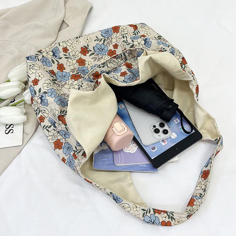 Floral Canvas Bag for Women New Trendy Tote Bag for Students In Class