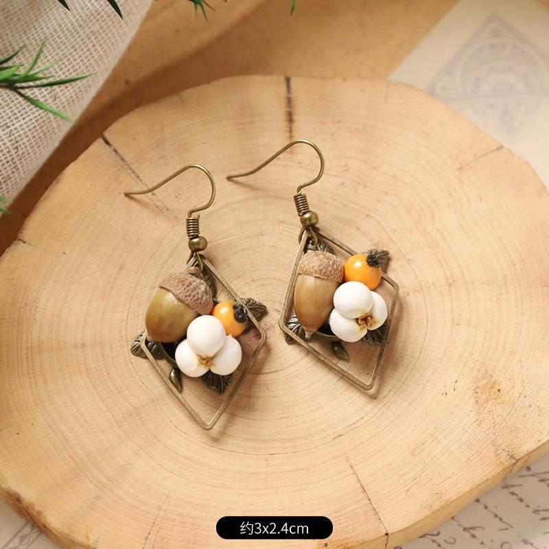 Retro niche literary earrings, natural plant fruits, wooden dried fruits, long fringed women's earrings
