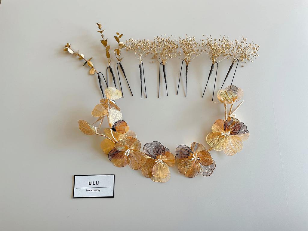 Gold Flower Headpiece with Dried Breath Perfect for and Baby's Leaves, Kimono, Coming-of-Age Ceremonies, Graduations, Weddings, Furisode/Hakama.