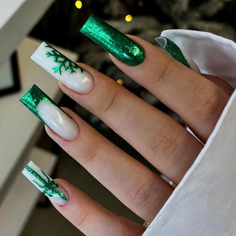

Green Glitter Snowflake Christmas Removable Nail Tips - 24 Pieces