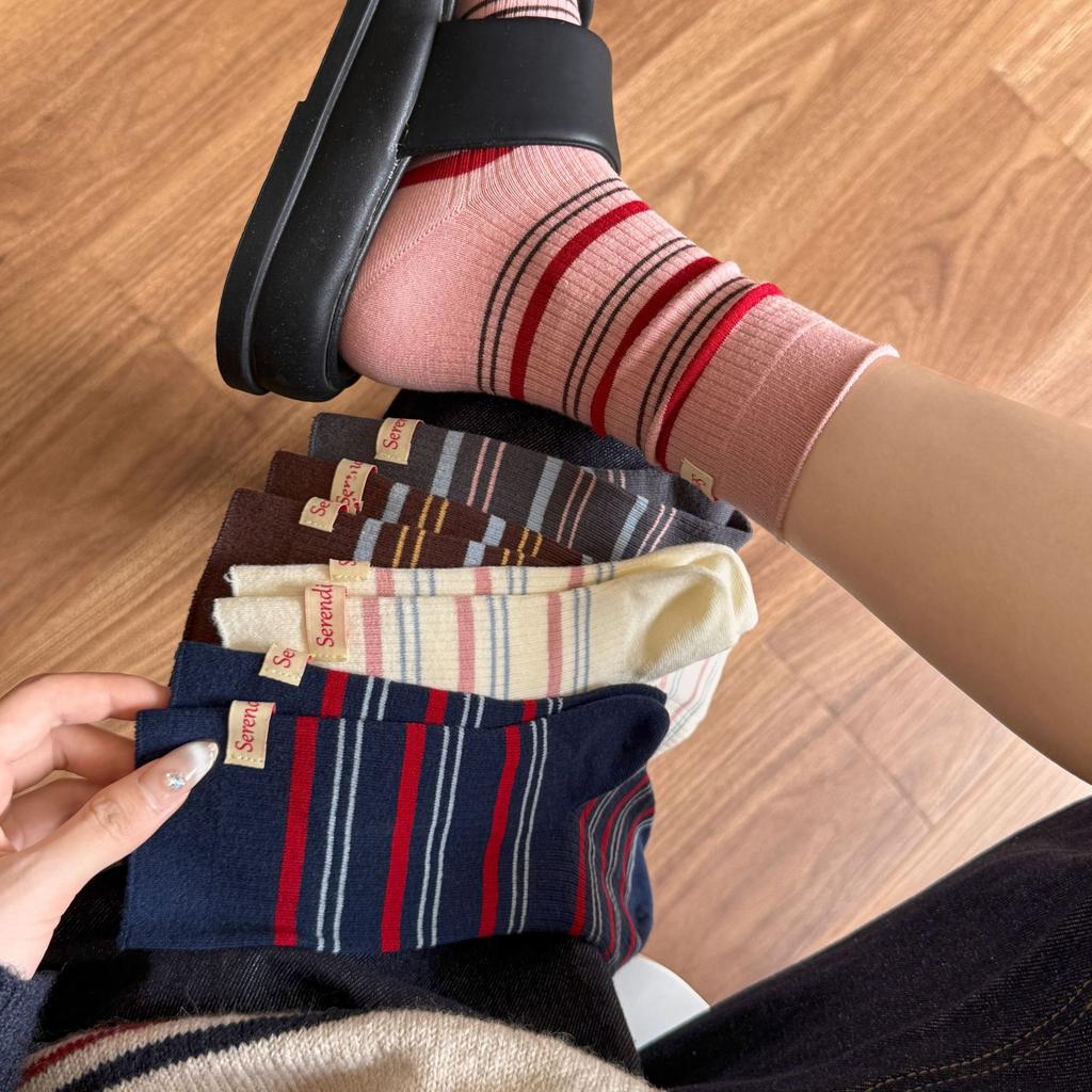 Female Autumn and Winter New Product Cloth Label Stripe Color Bump All Build Pile Pile Cotton Socks