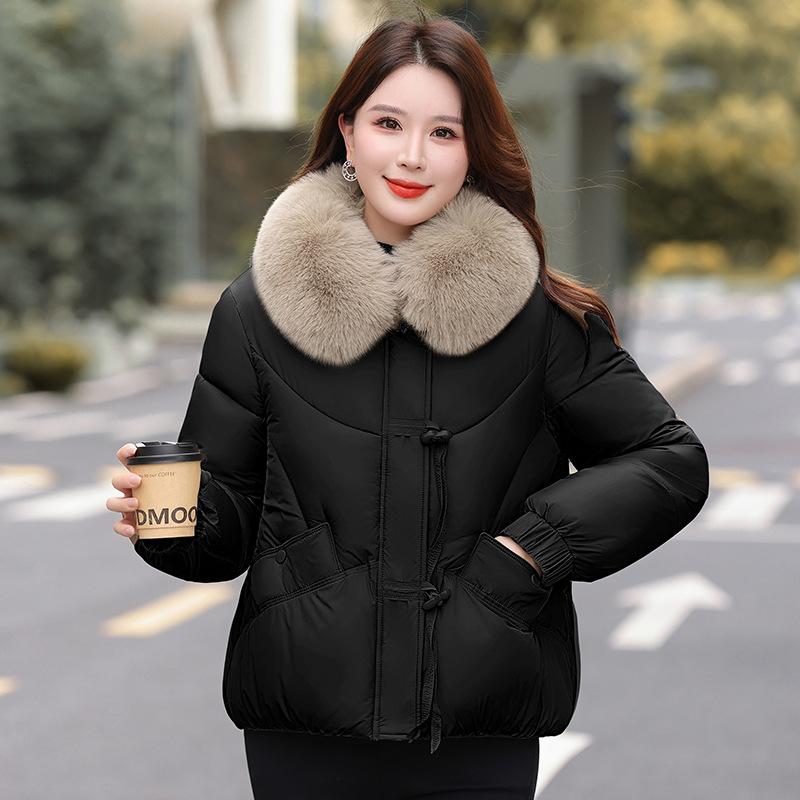 Neue große Pelzkragen Daunen Baumwolljacke für Damen Winter kurz verdickt Baumwolljacke Designgefühl kleine Baumwolljacke