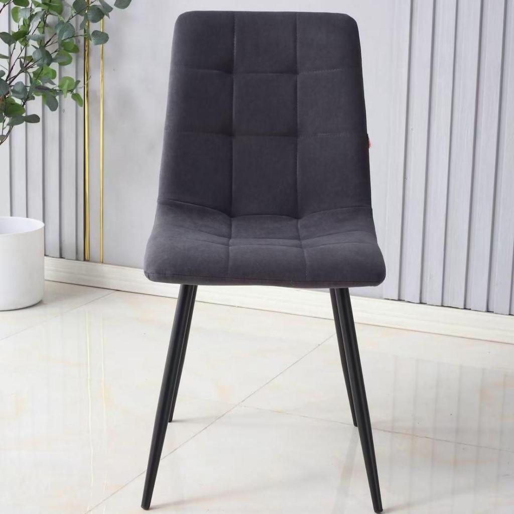Modern Velvet Dining Armchair for Home or Café