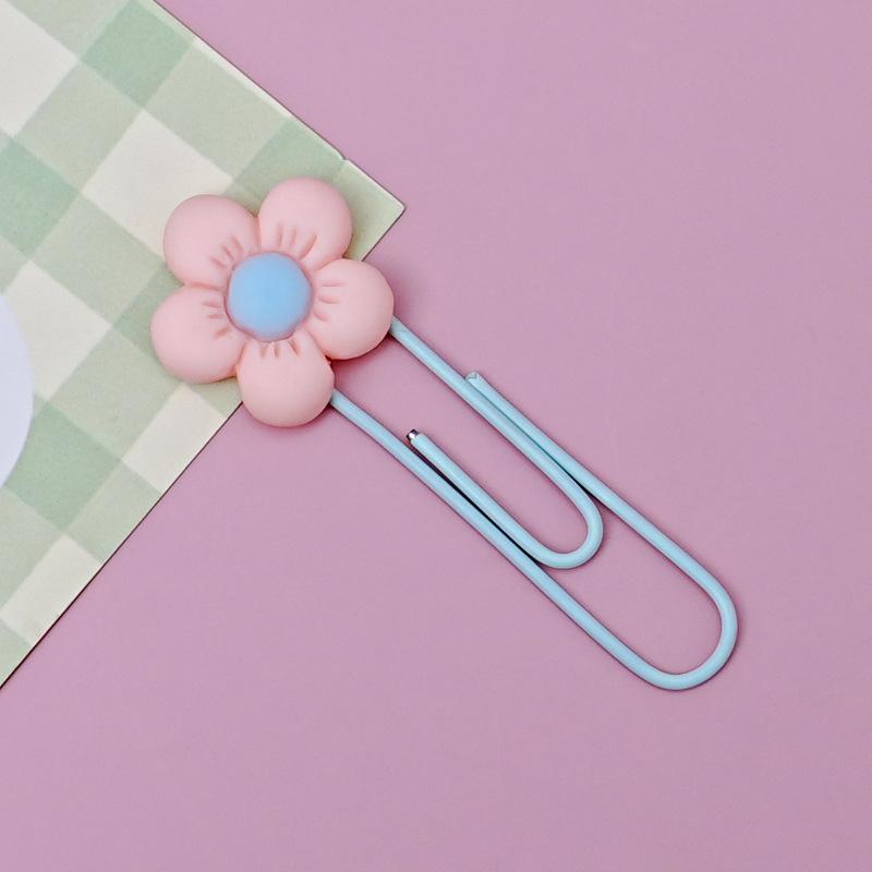 Ins-Style Cute Anime Flower Bookmark - PVC Paper Clip for Office Stationery