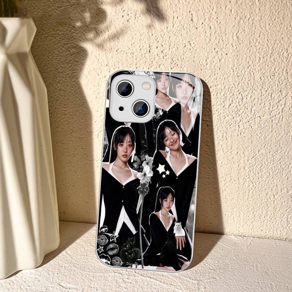 Popular K-pop Group L-Loona Y-Yves For IPhone 14 13 12 Mini 11 Pro XS Max X XR 14 Plus Tempered Glass Cover