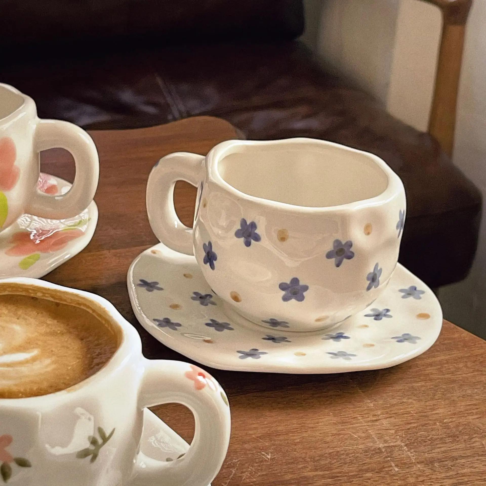 

Hand-painted Blue Floral Coffee Cups and Saucers Simple Household Creative Retro Afternoon Tea Mug Cute Floral Ceramic Latte Cup 300ml