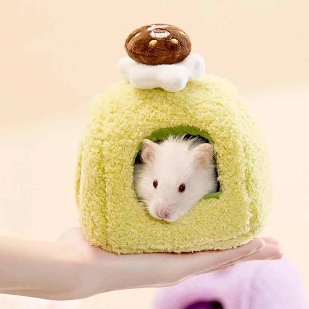 Warm Hamster Cake Nest Cute Soft Plush Hamster Cage Multi-Functional Swiss Roll Shape Bird Hiding House Autumn Winter