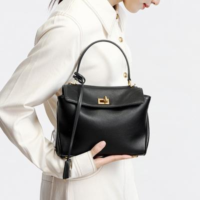 First Layer Cowhide Lock Fashionable Versatile Messenger Bag Women's New Black Shoulder Niche High-end Women's Handbag