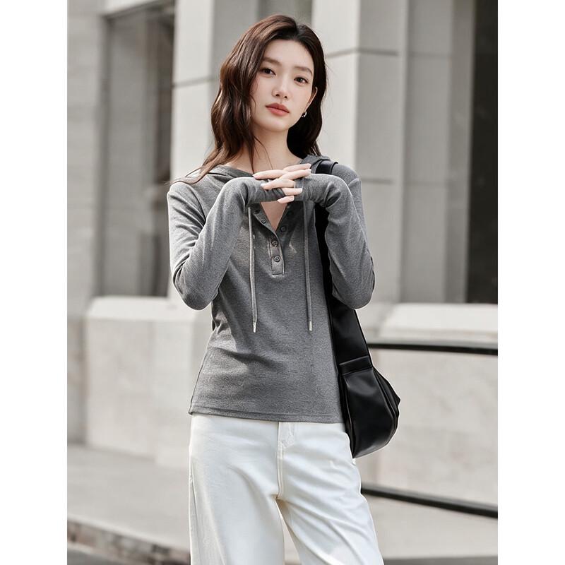 La Chapelle Women's Hooded Long-Sleeve Pullover