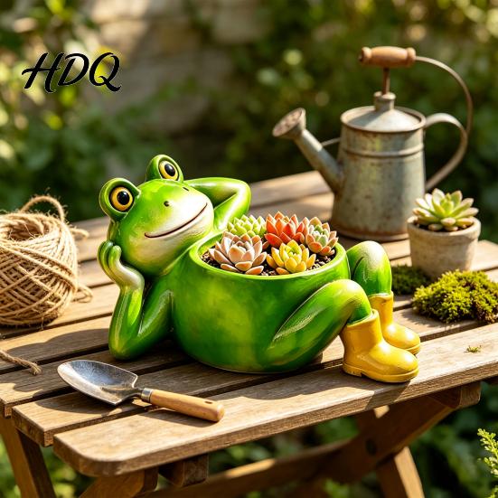 Hand Painted Frog Planter Cute Lying Planter Decorative Resin Plant Pot Funny Pastoral Style Garden Ornament Container for Succulents Indoor Outdoor