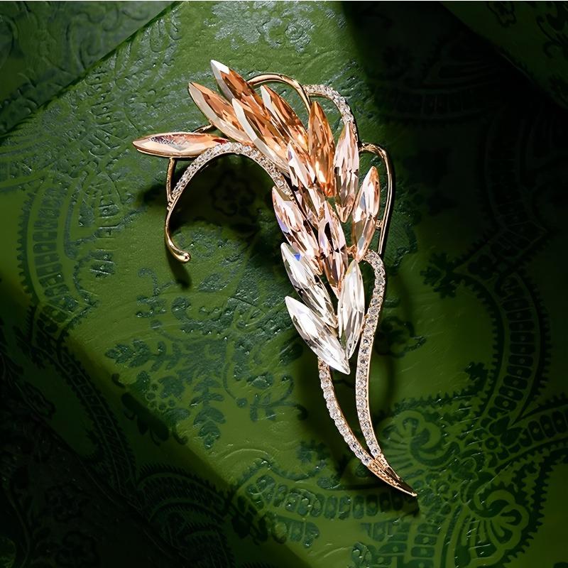 Luxurious and Elegant Tassel Brooch for Women, Fashionable and Graceful Crystal Tassel Brooch