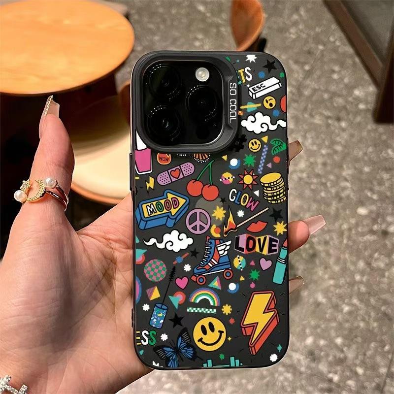 Smiley face graffiti Apple 16Promax new phone case iPhone15Pro personality 14Pro advanced 17 hard case
