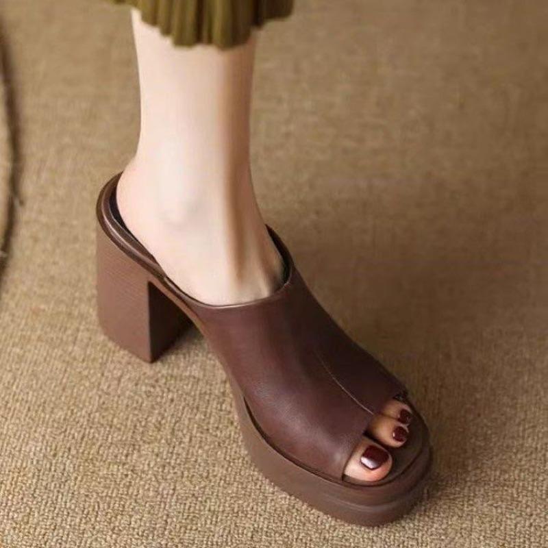 

Fashion Sandals and Slippers for Women 2025 Spring and Summer New High-heeled Flip-flops Thick Heel White Platform Slippers 35