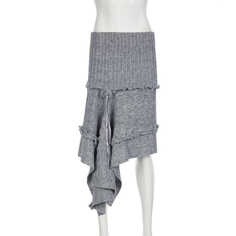 Women's Autumn Irregular Hem Knit Skirt - European & American Street Style with Pleated Design and Lace Details