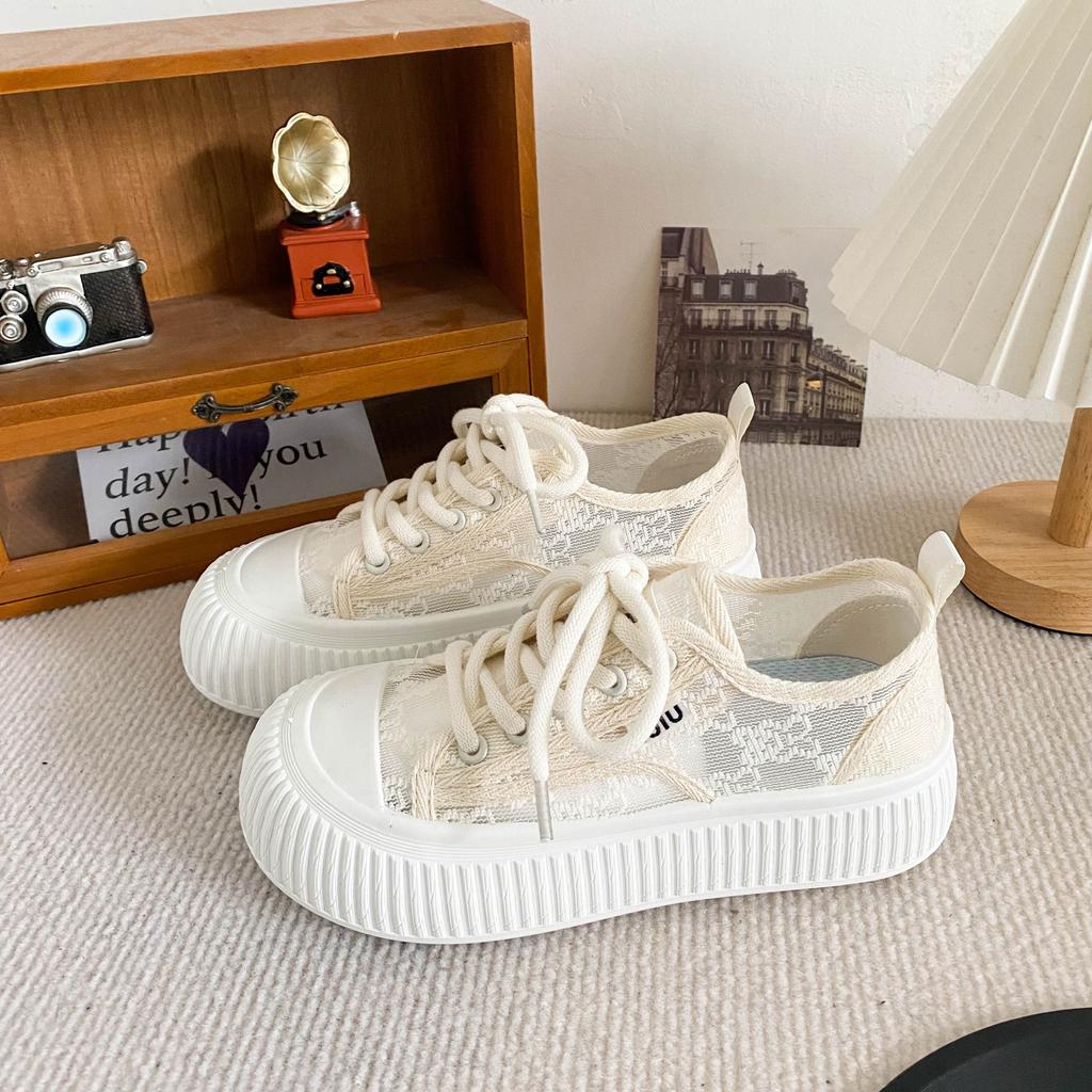 F2410 Mesh Breathable Summer Little White Shoes Women's Shoes 2024 New Bread Shoes Niche Biscuit Shoes Student Board Shoes