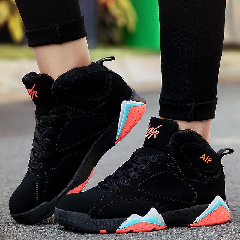 Scarpe da basket resistenti all'usura antiscivolo alte casual stivali da combattimento sneakers sportive per giovani scarpe
