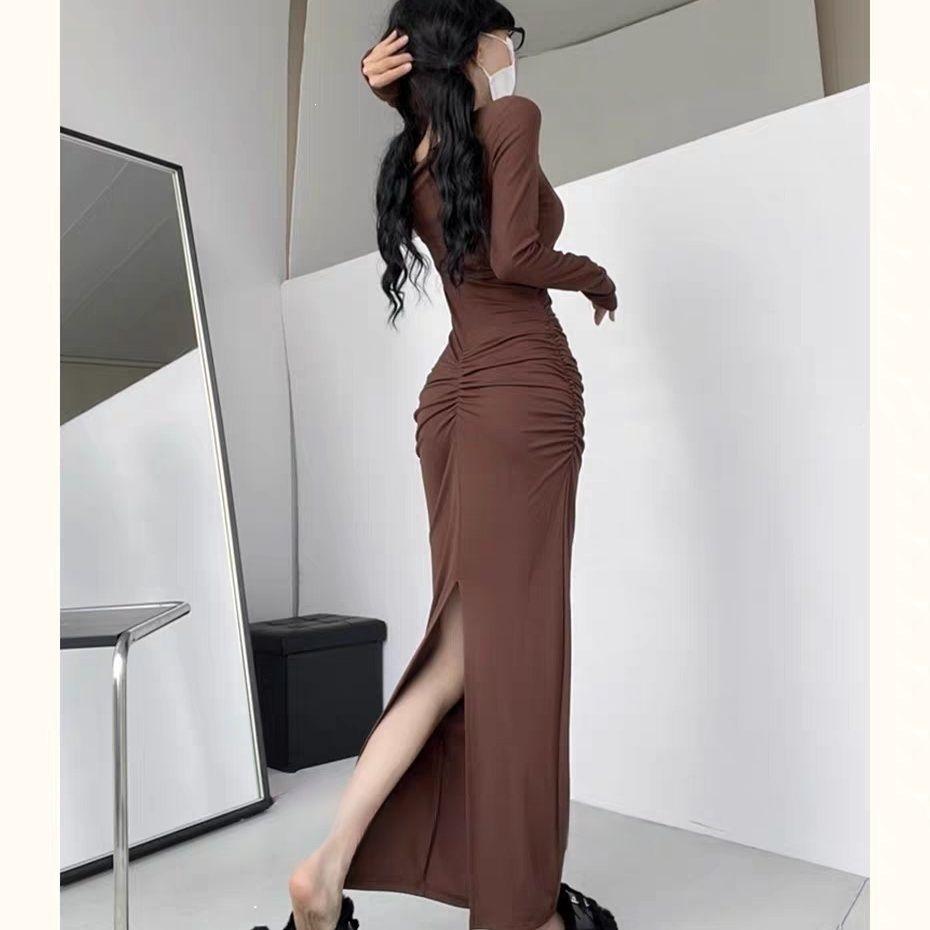 Pure desire sexy hottie low neck slim fit slim and thin pleated bottom skirt back split hip skirt long sleeve fishtail dress