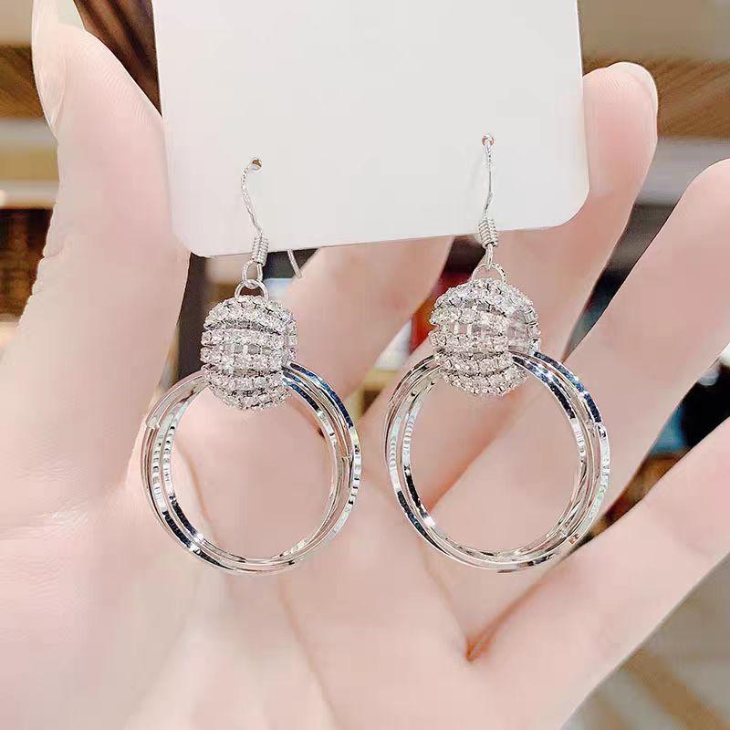 New Large Hoop Earrings, Multiple Hoop Earrings, High-end Design, Versatile Earrings and Jewelry