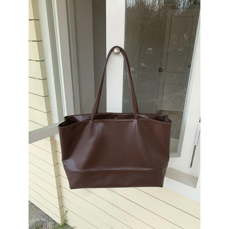 

Простая корейская версия мягкой кожаной текстуры большой емкости сумка для поездок на работу на одно плечо ретро коричневая повседневная сумка через подмышку для женщин