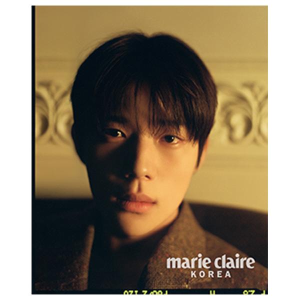 [Pre-order] MARIE CLAIRE - Jang Wonyoung(IVE) [APR ISSUE 2026] (ATEEZ Seonghwa Poster)