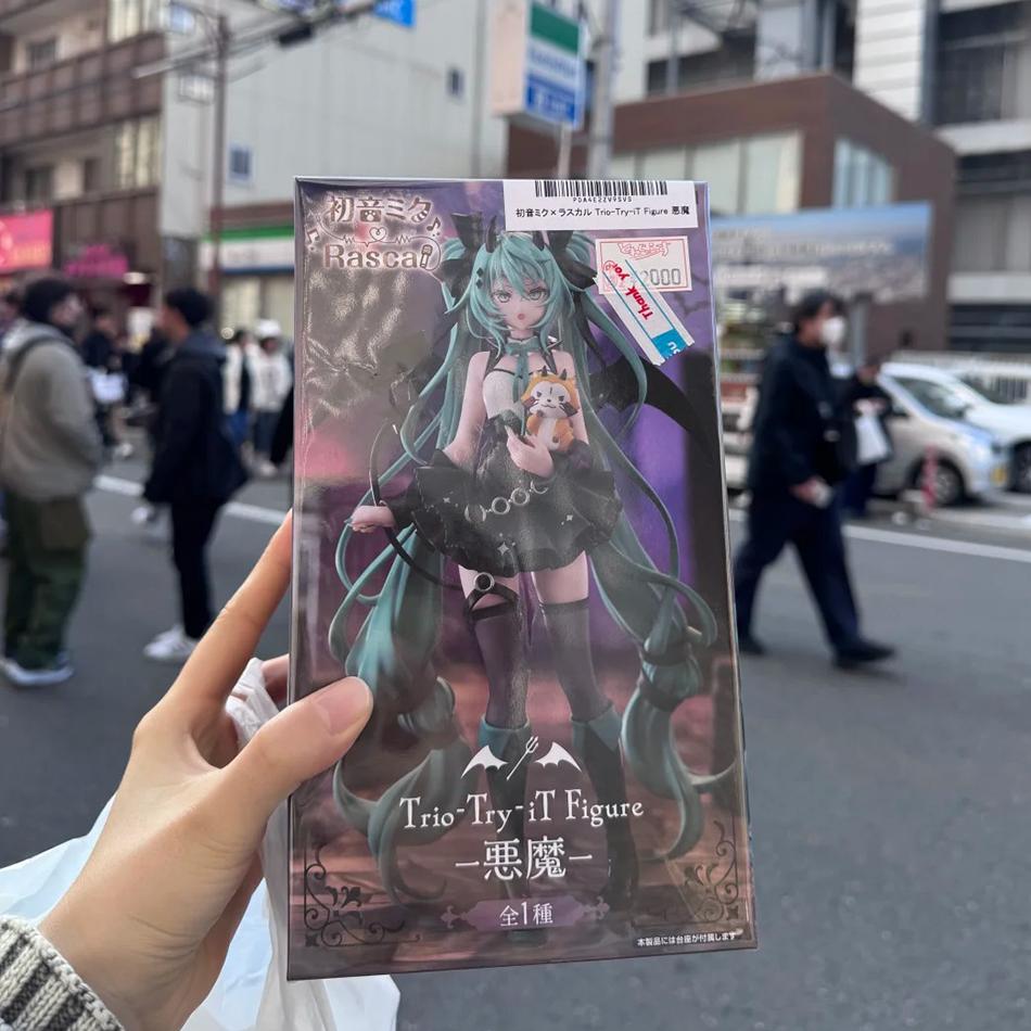 Anime Hatsune Miku 19CM Little Devil Raccoon Action Figure Model Toys Cute Action Model PVC Collection Desktop Accessories Gift