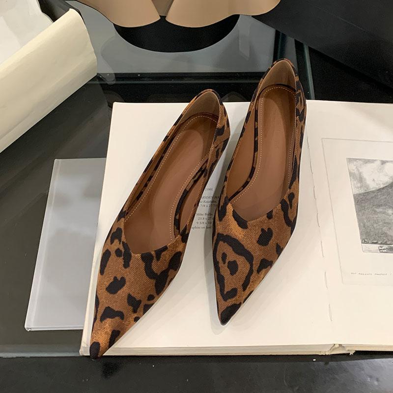 Fashion Female Slip On Footwear Women Low Heel Pumps Shoes Pointed Toe Fashion Shallow Ladies Thin Heel Shoes 2025 New