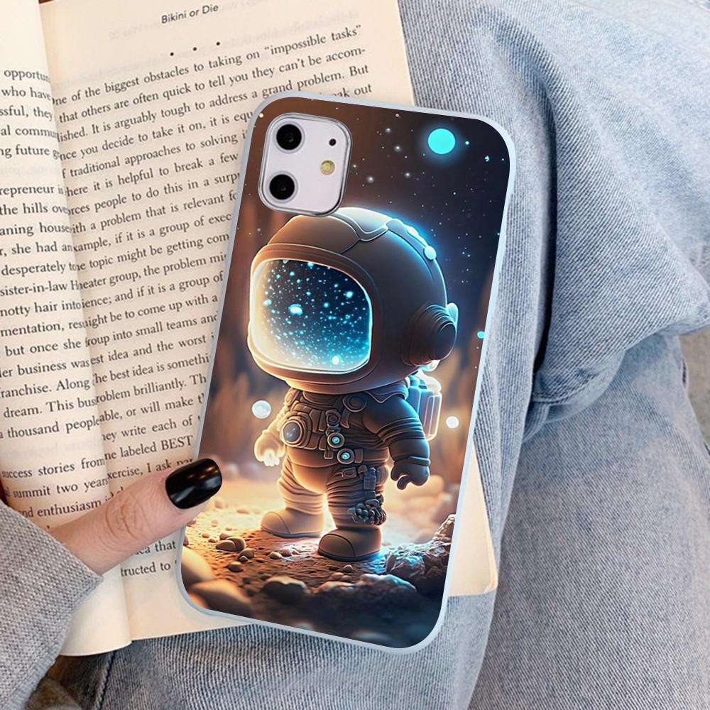 Space Astronaut Cartoon Phone Case For IPhone 14 11 12 13 Mini Pro Xs Max 8 7 6 6S Plus X XR Solid Candy Color Case