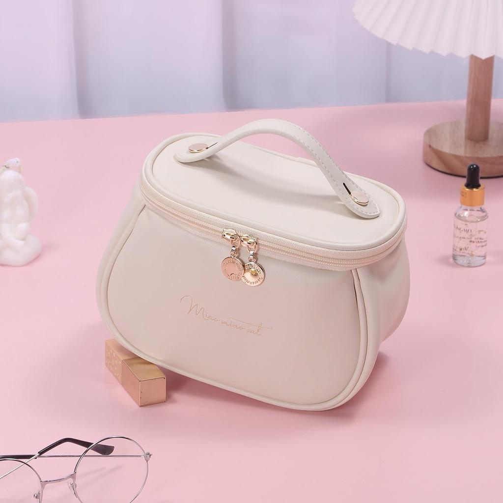 Stylish Large-Capacity Waterproof Makeup Bag with Handle – Portable Luxury Lipstick Storage