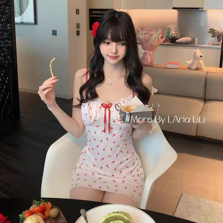 Sexy Pajamas Women's Ice Ribbon Chest Pad Printing Pure Desire Wind Silk Suspender Pajamas New Loungewear