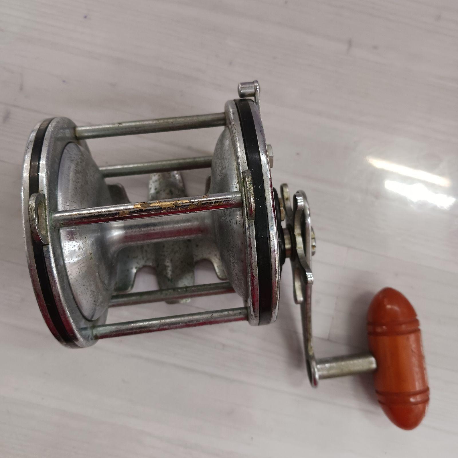 Used Penn Senator 4/0 Double shaft reel for bottom objects