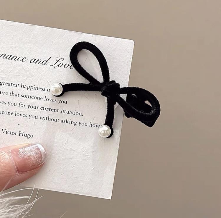 2023 Weihnachts-Perlhaarspange: Süße weinrote Schleife für Pony & Seiten