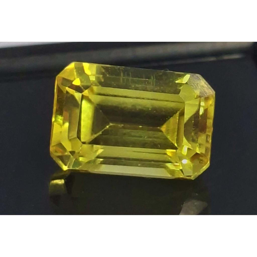 Beautiful Yellow Sapphire Natural Emerald Cut 6-8 Ct Certified Loose Gemstone