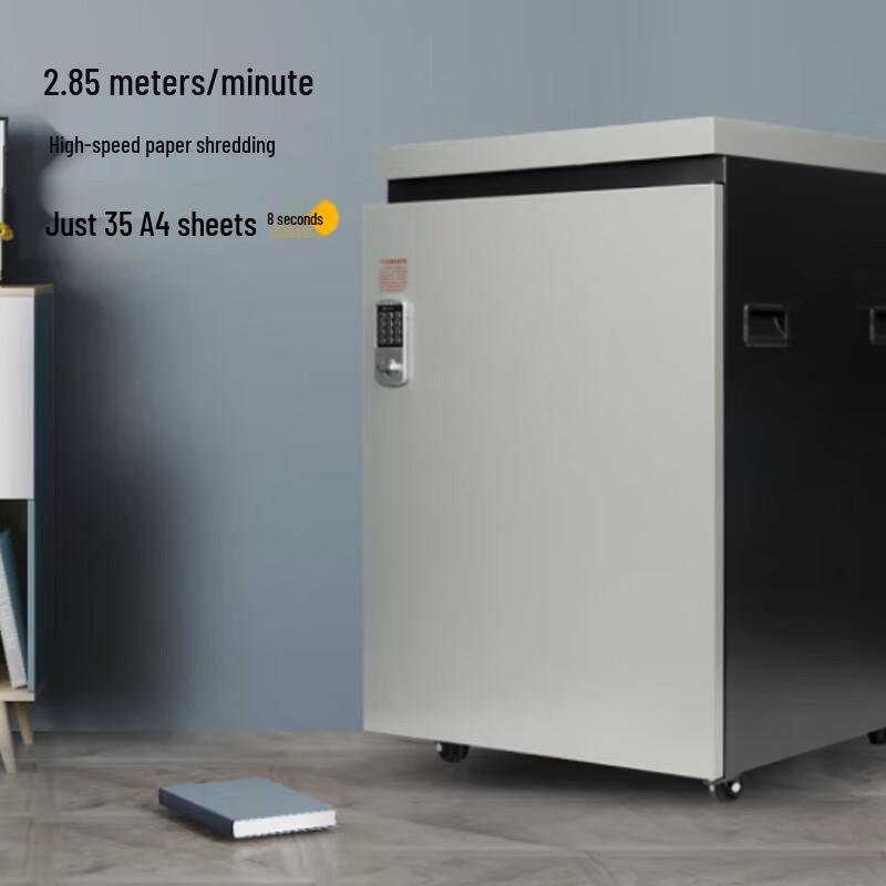 Comet Heavy-Duty Paper & CD Shredder - Level 2 Security CN plug (adapter included)